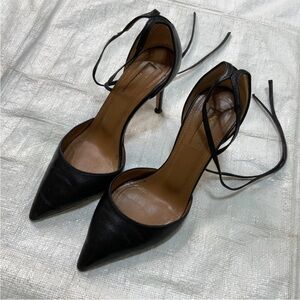 Aquzurra sz 34 Elegant Black Stiletto Heels